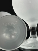 ToupetFacet - Sandblasted Pints #1